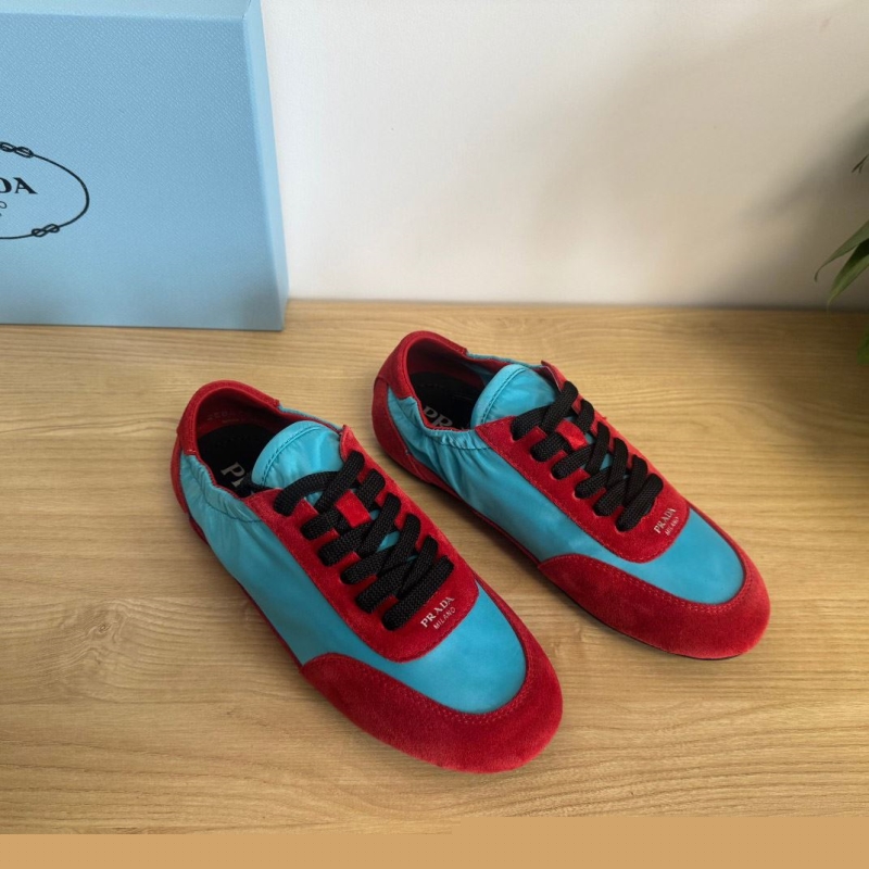 Pra*a casual shoes